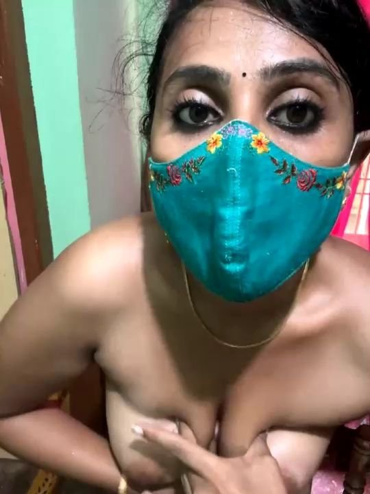 SEXY TELUGU GIRL NUDE TEASE CURVY BIG BOOBS & ASS HOLE SELF-RECORD